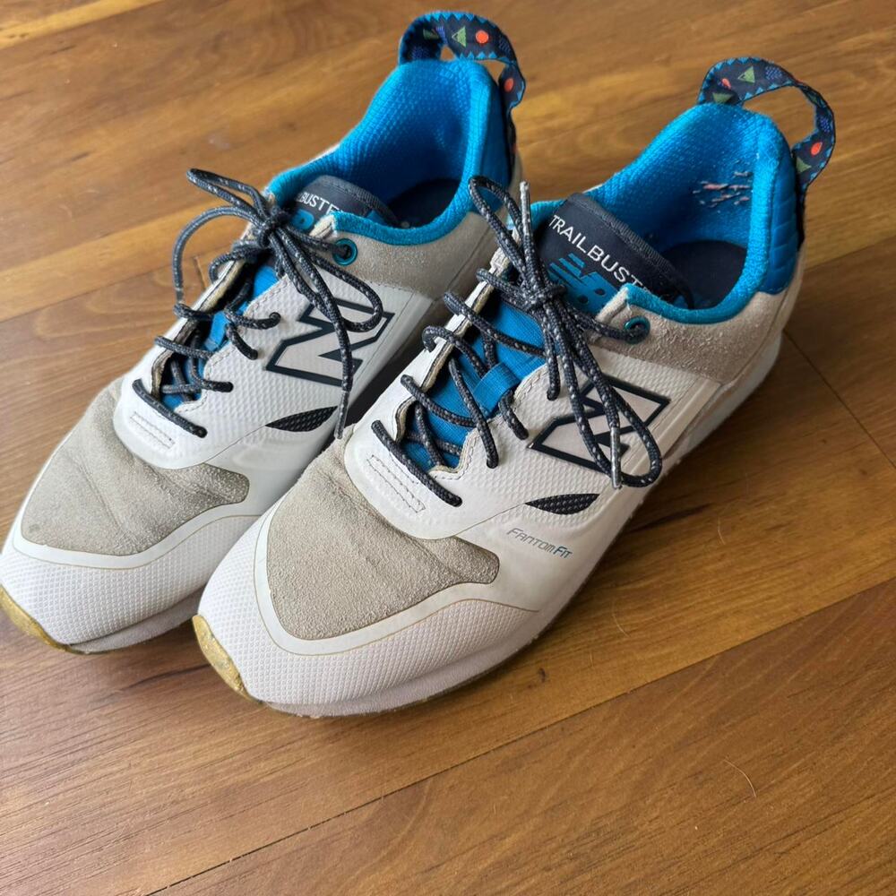 New balance trail buster 330